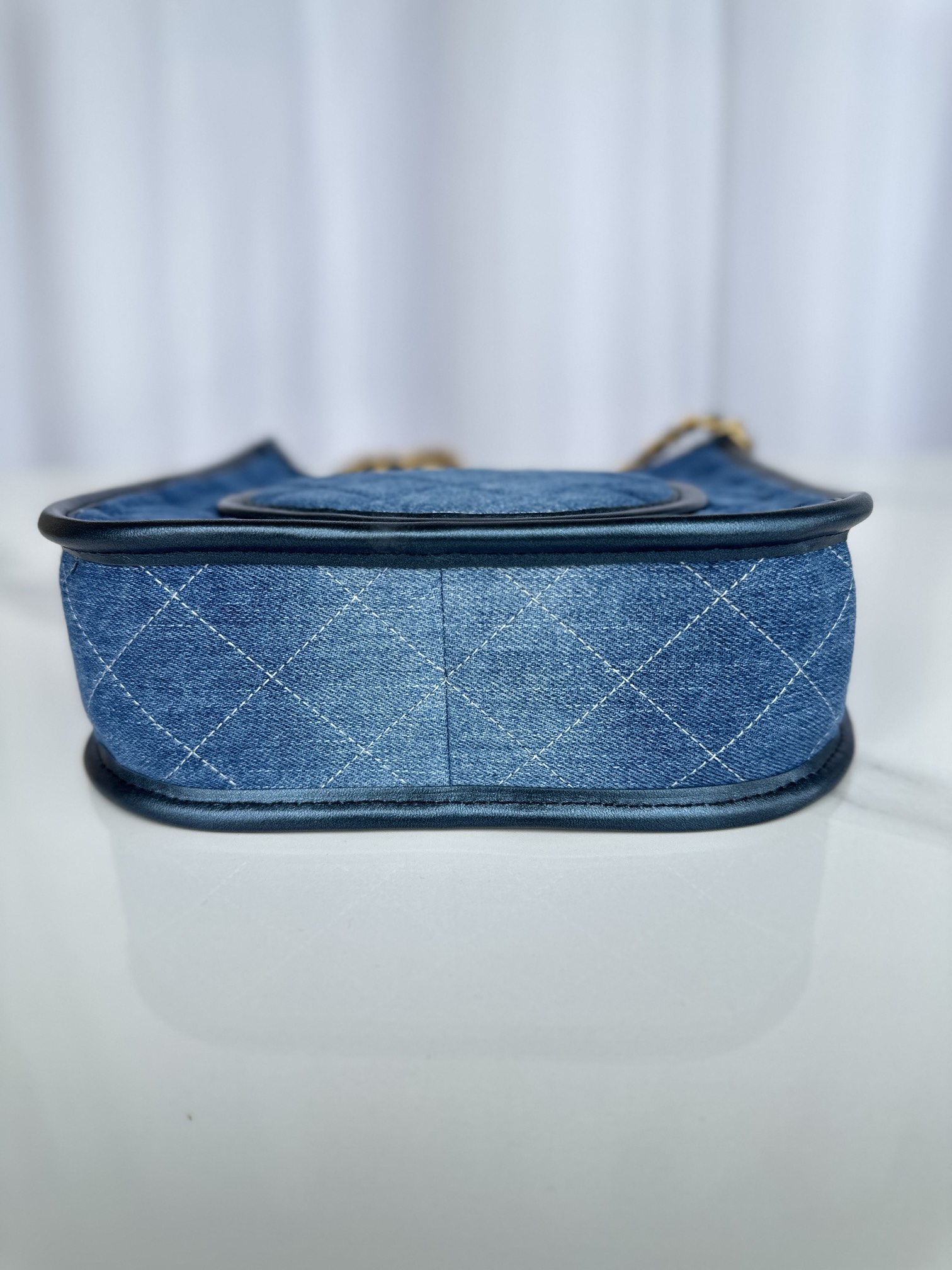 [TOP] CHANEL Hobo Bag 24x22.5x7.5cm - Denim