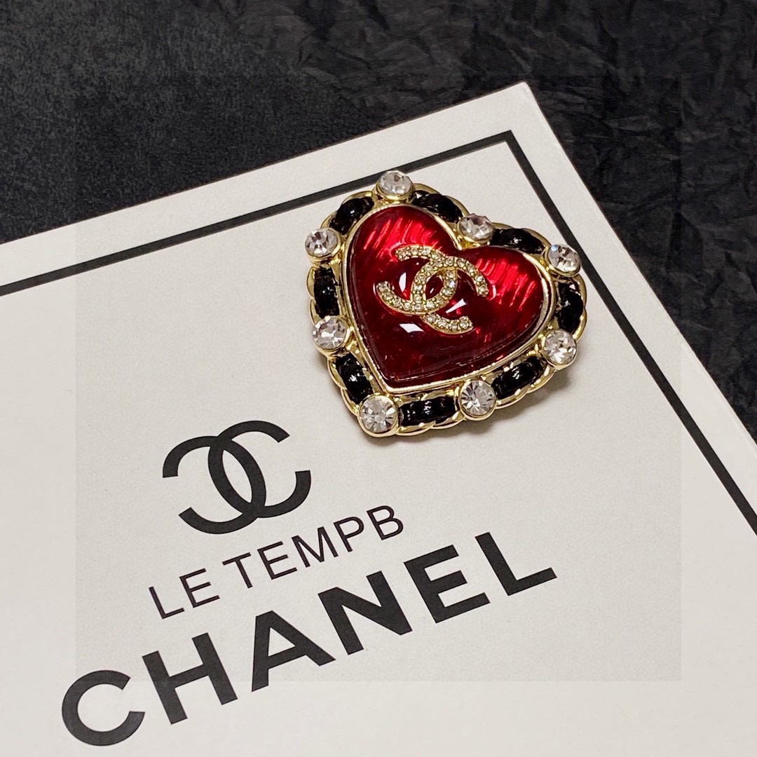 [TOP] CHANEL Heart Brooch-Red