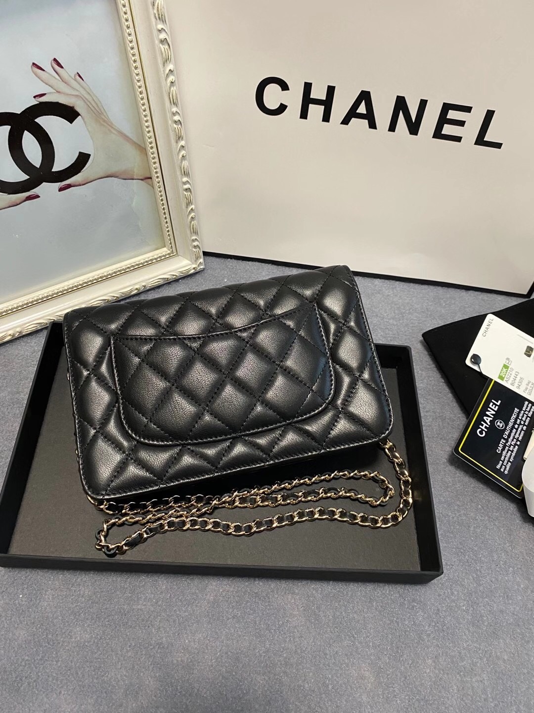 [TOP] CHANEL WOC Lambskin Bag 19cm - Black