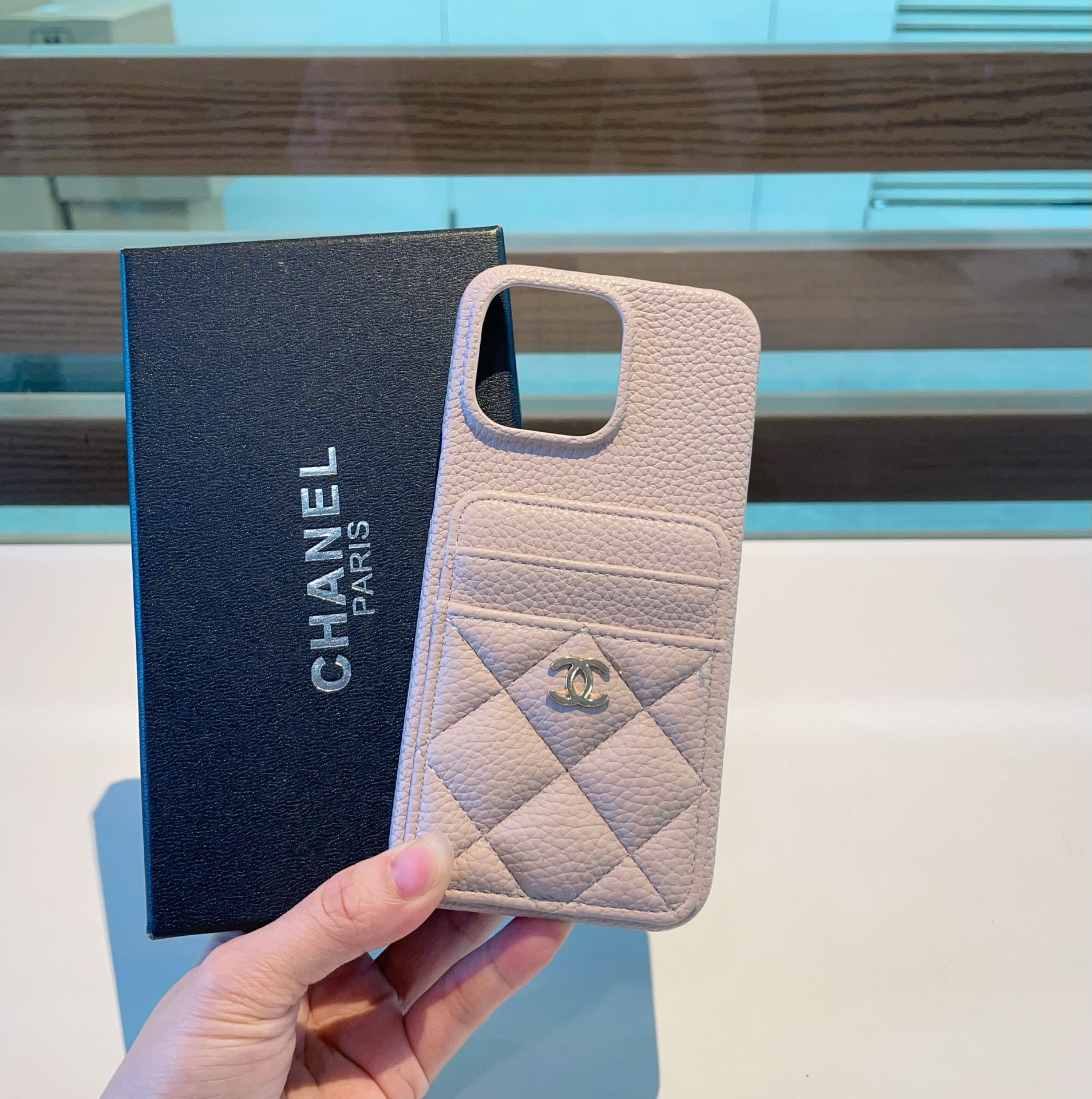 [TOP] CHANEL  Card Holder Iphone phone case - 2 Colors