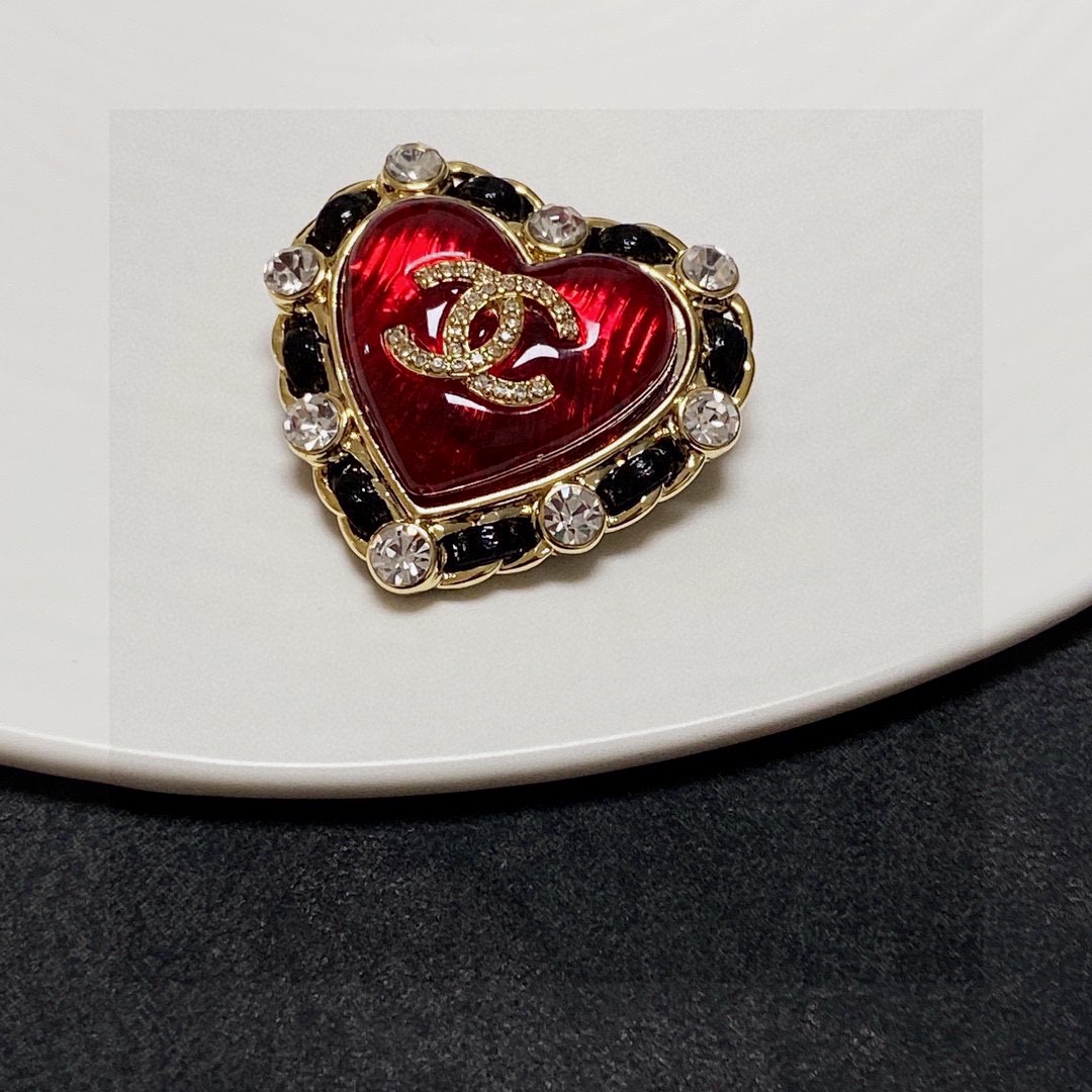 [TOP] CHANEL Heart Brooch-Red