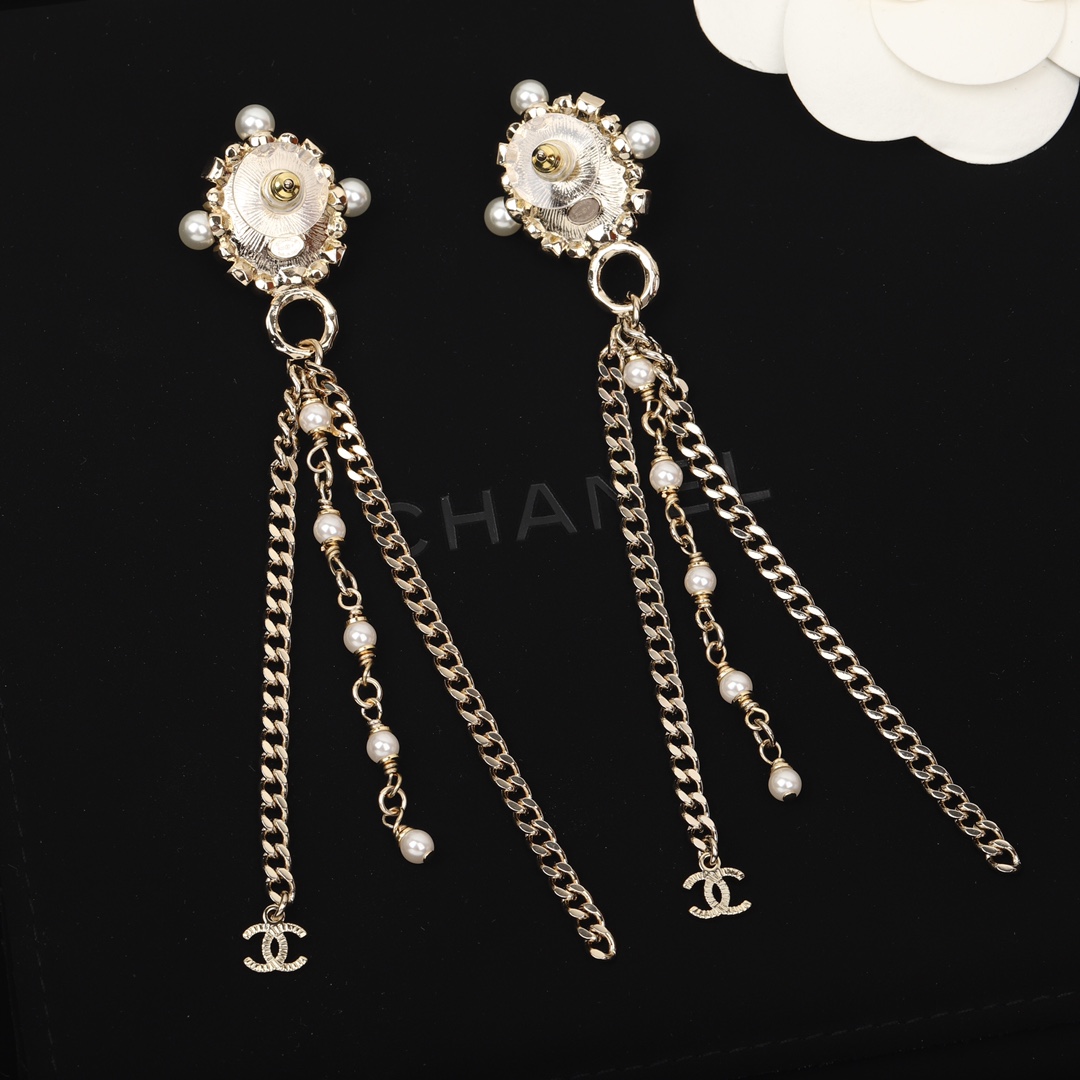 [TOP] CHANEL Black Oval Pearl Tassel Earrings