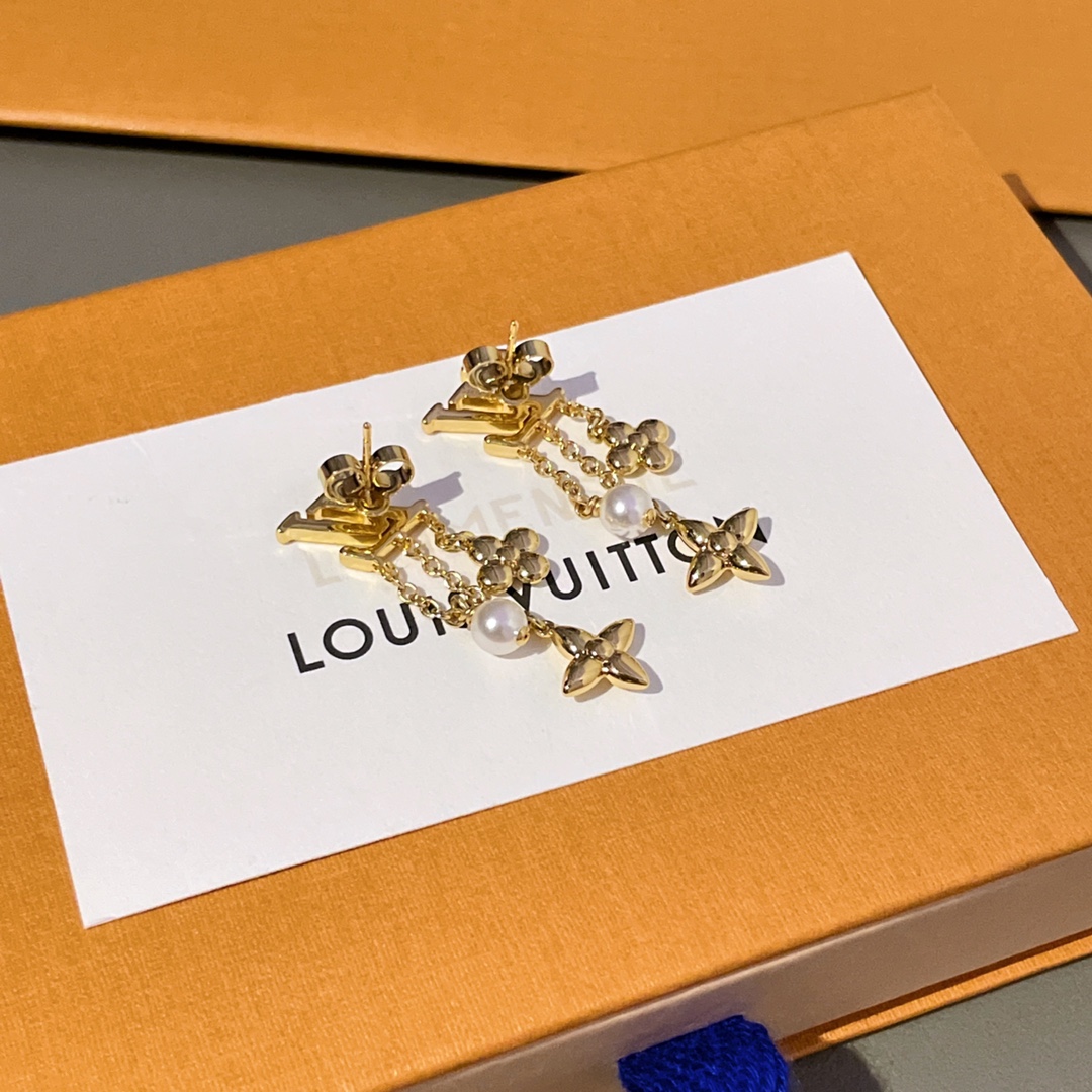 [TOP] Louis Vuitton LV Tassel Earrings