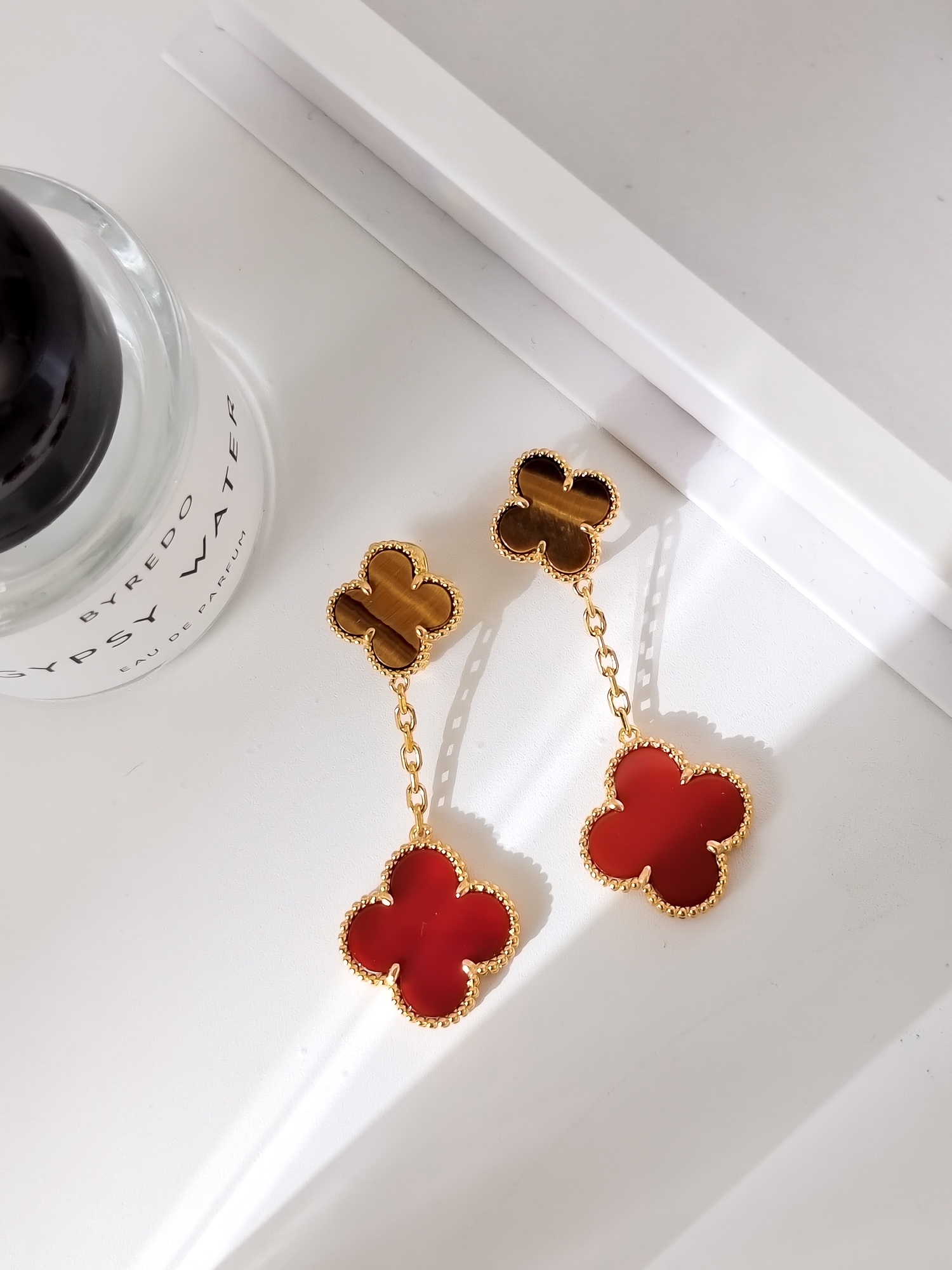 [TOP] Van Cleef & Arpels Earrings-Red