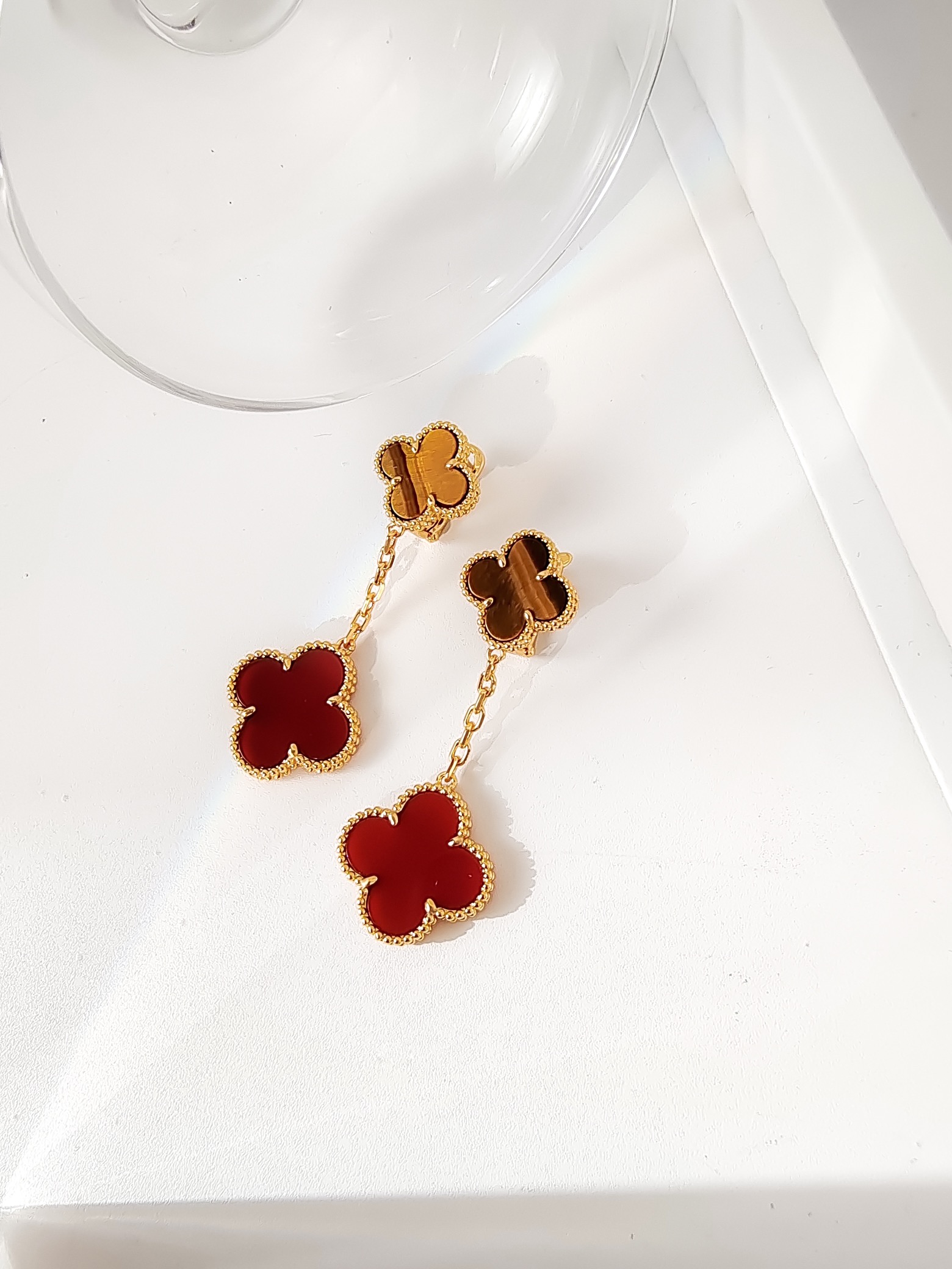 [TOP] Van Cleef & Arpels Earrings-Red