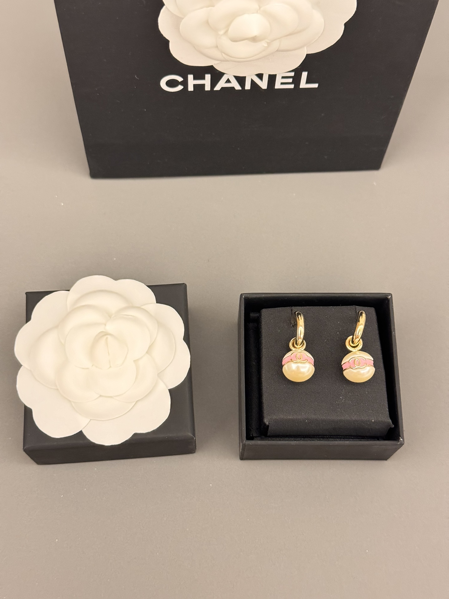 [TOP] CHANEL Pearl Earrings