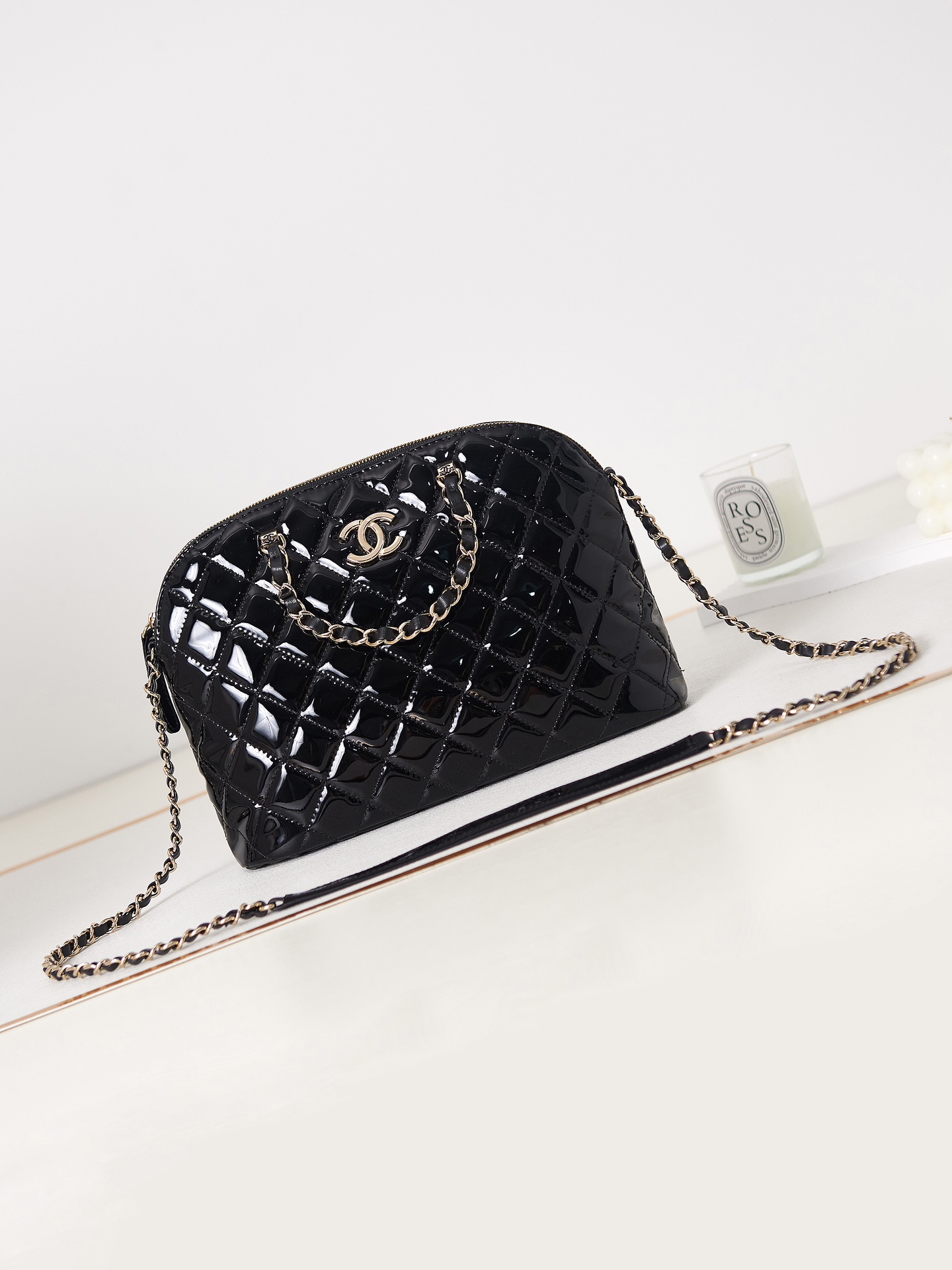 [TOP] CHANEL Patent Leather Bag 16x11x5.5cm/20.5x28.5x7cm - Black