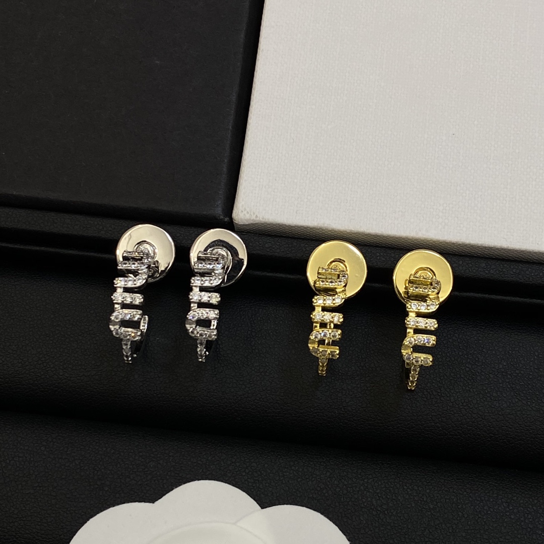 [TOP] Miu Miu Earring-2 Colors