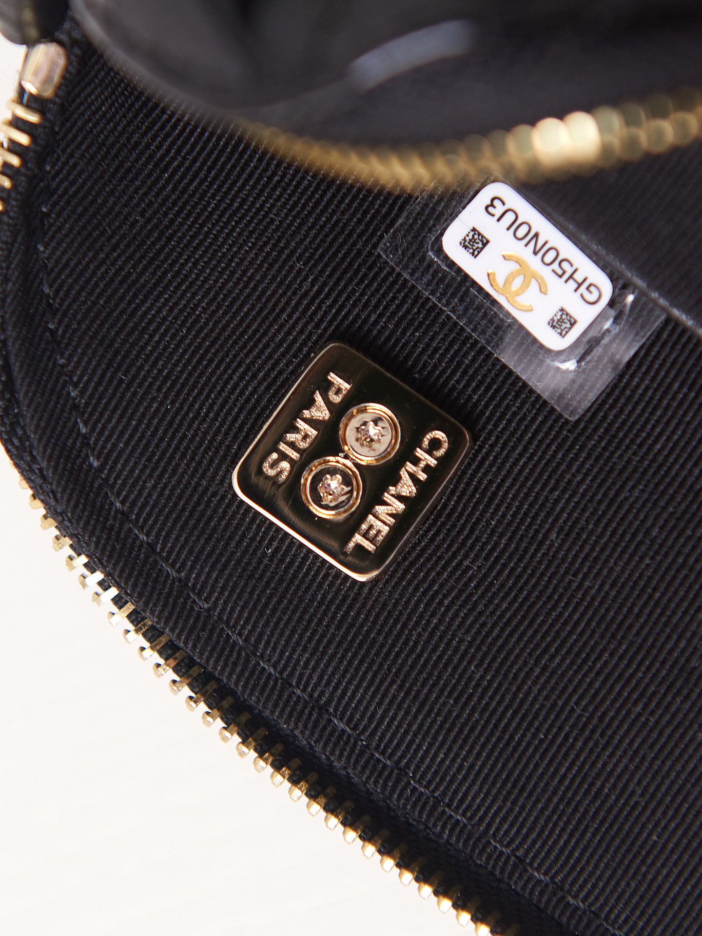 [TOP] CHANEL Patent Leather Bag 16x11x5.5cm/20.5x28.5x7cm - Black