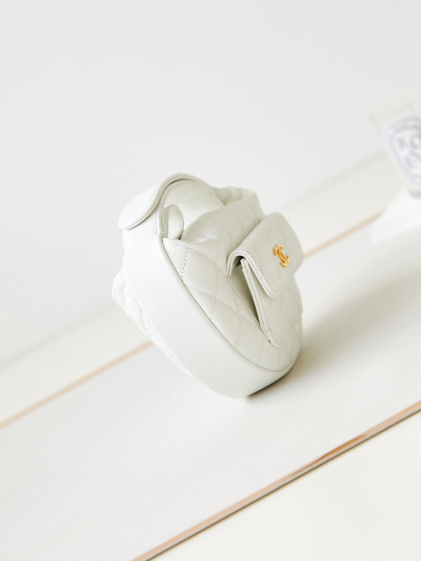 [TOP] CHANEL Mini Round Hobo Pouch Bag 16x16x5.5cm - 3 Color