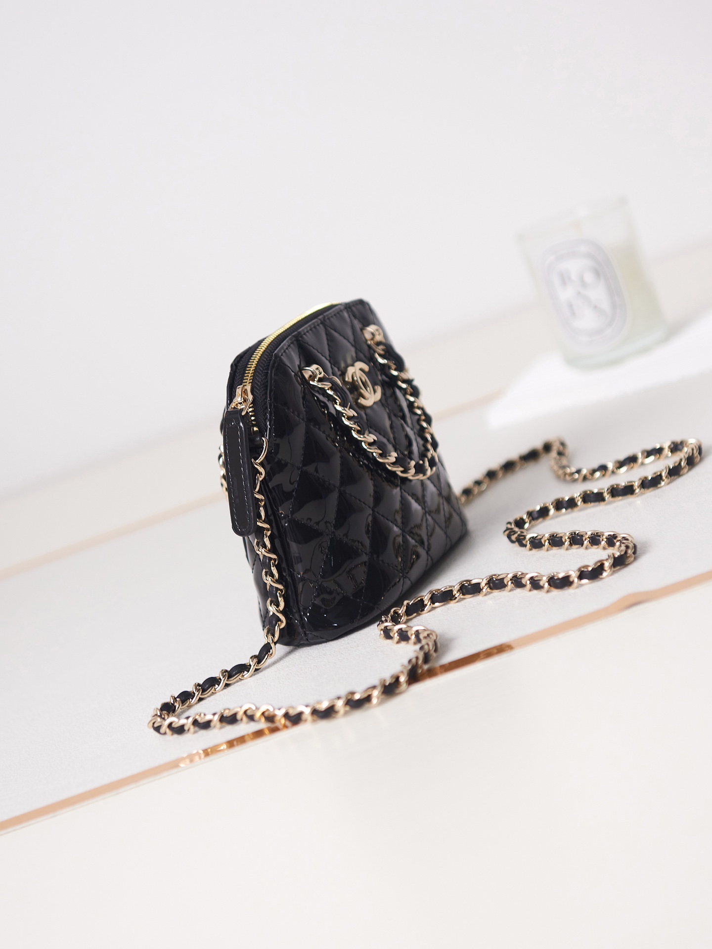 [TOP] CHANEL Patent Leather Bag 16x11x5.5cm/20.5x28.5x7cm - Black