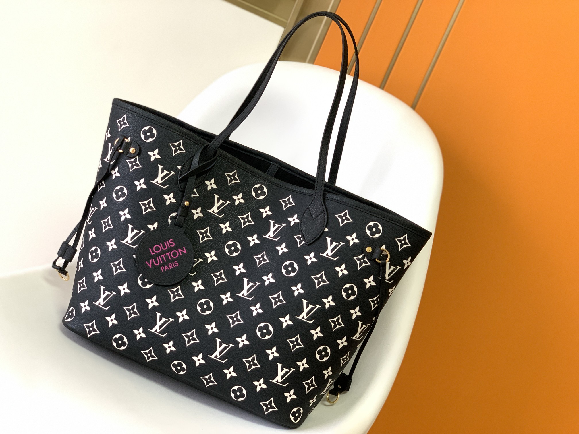 [TOP] Louis Vuitton LV Monogram Empreint Neverful Bag 31x28x14cm - 2 Color