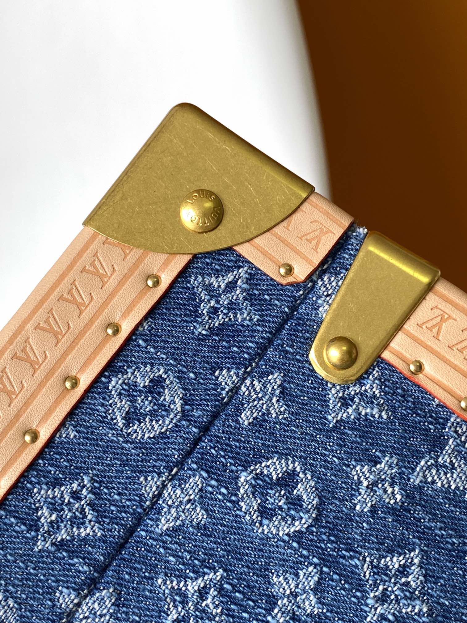 [TOP] Louis Vuitton LV Nicolas Ghesquière Box Leather 25*13.5*17.5cm - Denim