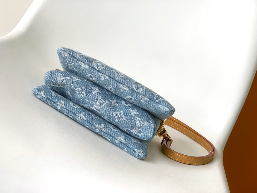 [TOP] Louis Vuitton LV Monogram Coussin Bag 21x16x7cm - Denim