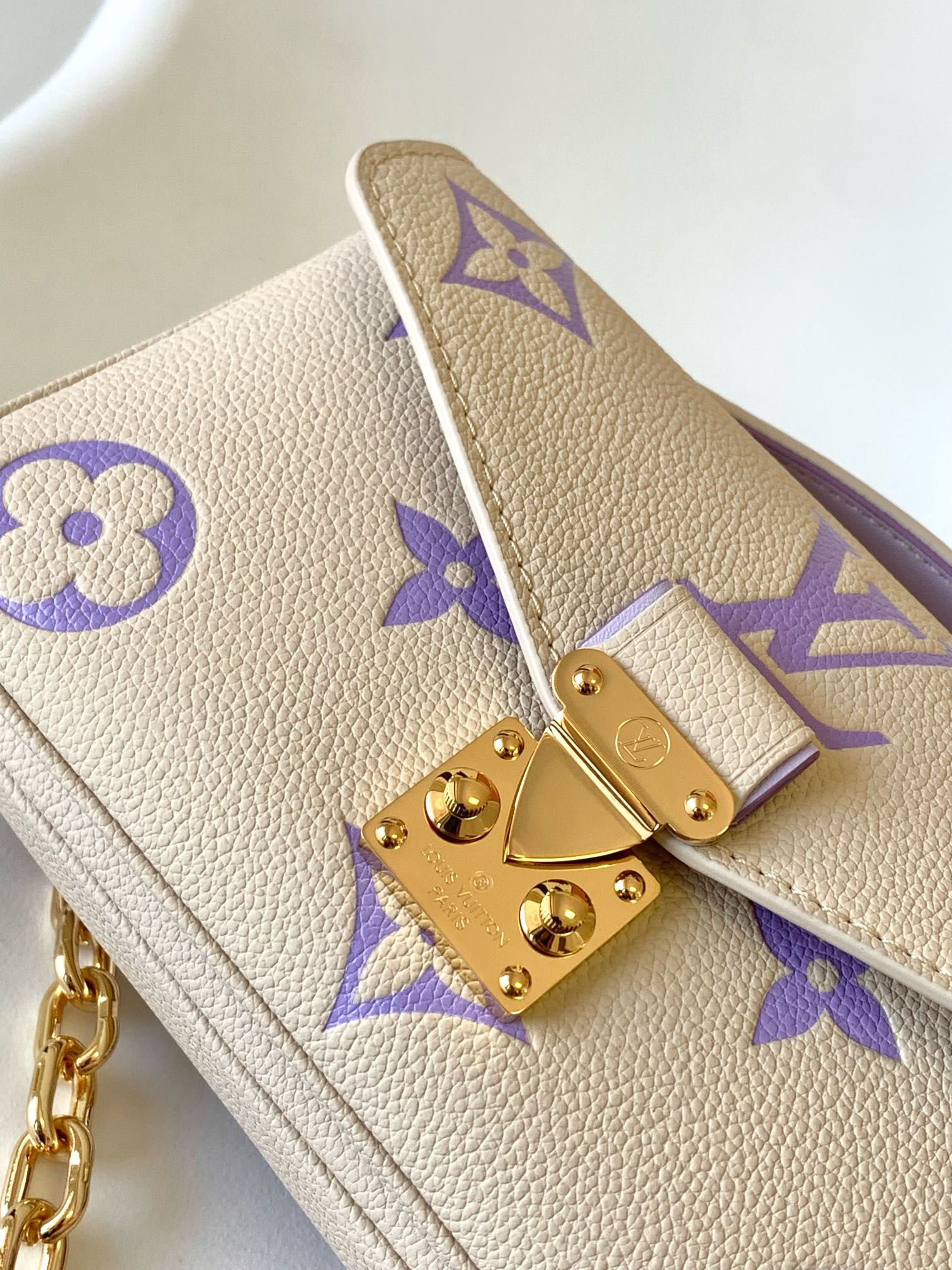 [TOP] Louis Vuitton LV Monogram Leather Pochette Metis Bag 21.5x13.5x6cm - Beige & Purple
