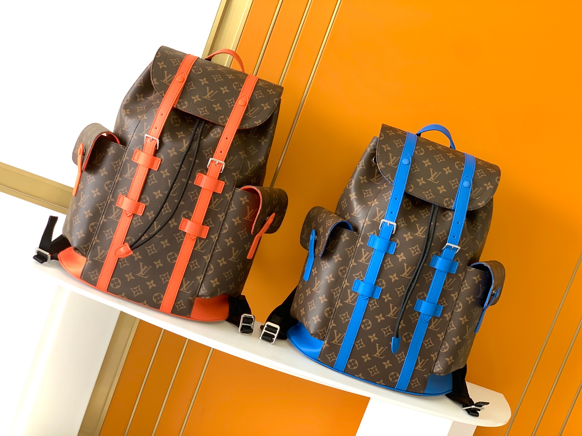 [TOP] Louis Vuitton LV Monogram Leather Christopher Backpack 41x48x13cm - 2 Color