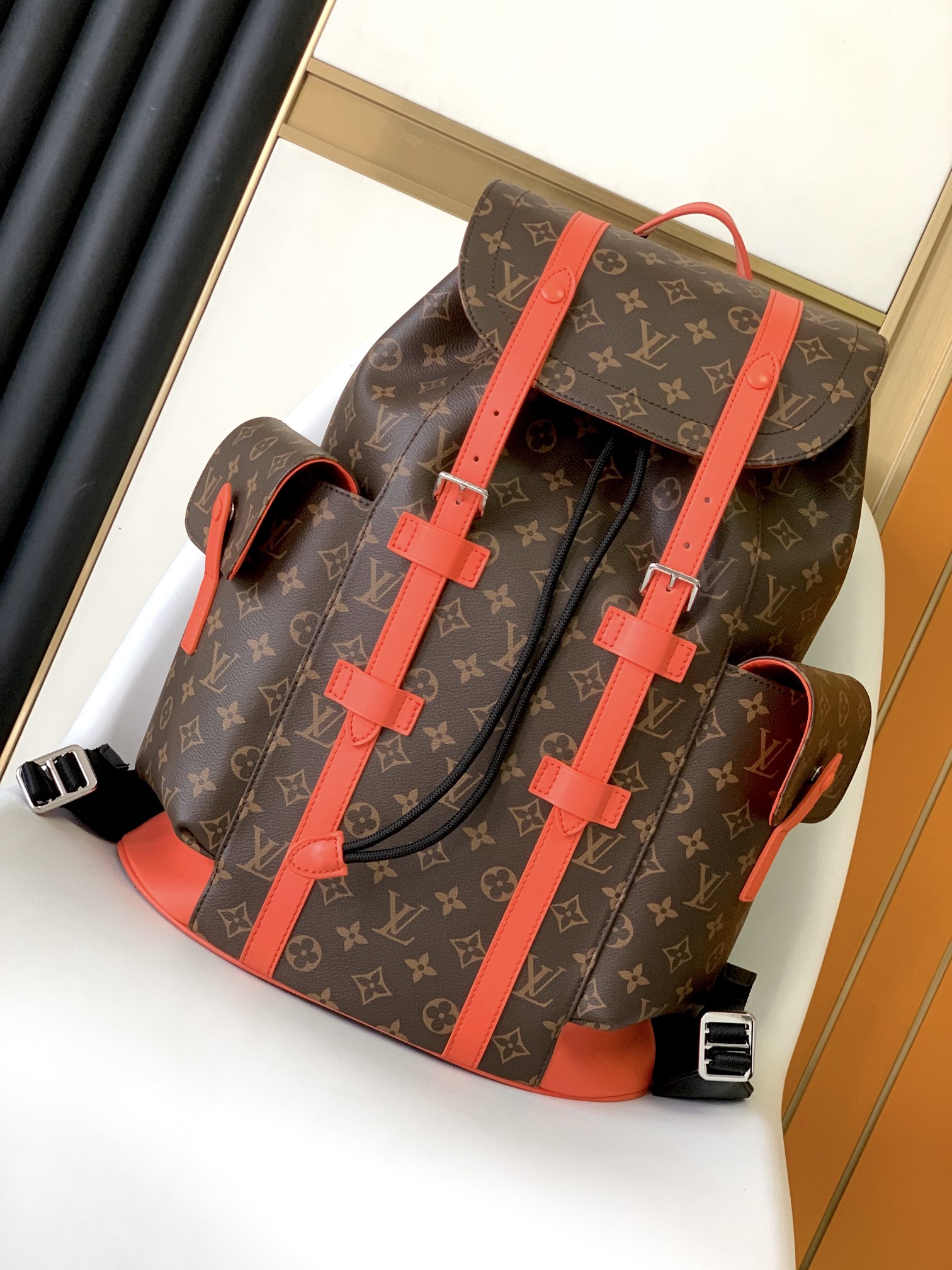 [TOP] Louis Vuitton LV Monogram Leather Christopher Backpack 41x48x13cm - 2 Color