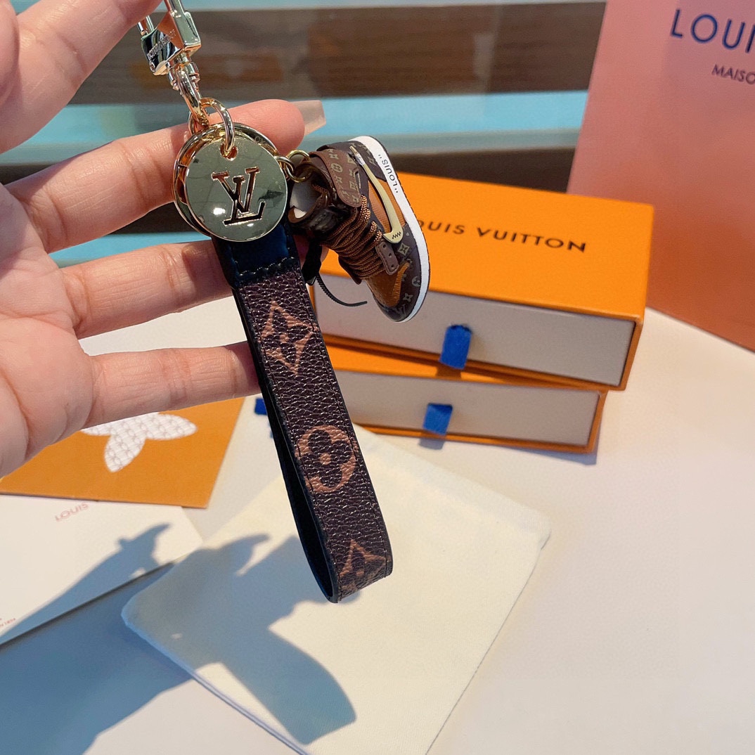 [TOP] Louis Vuitton LV Nike Co-branded Mini Shoes Keychain