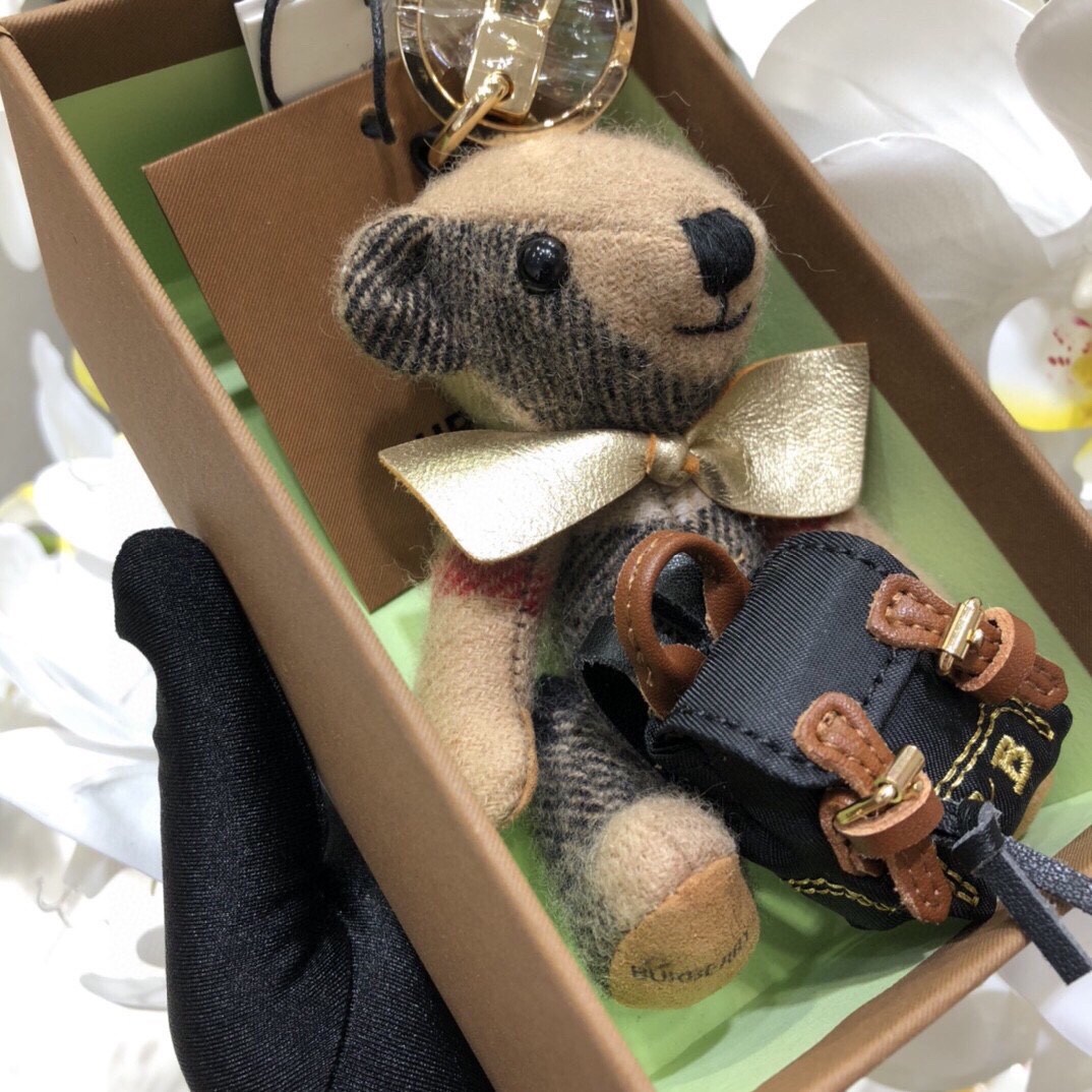 [TOP] BURBERRY Teddy Bear with Backpack Keychain Pendant - Brown