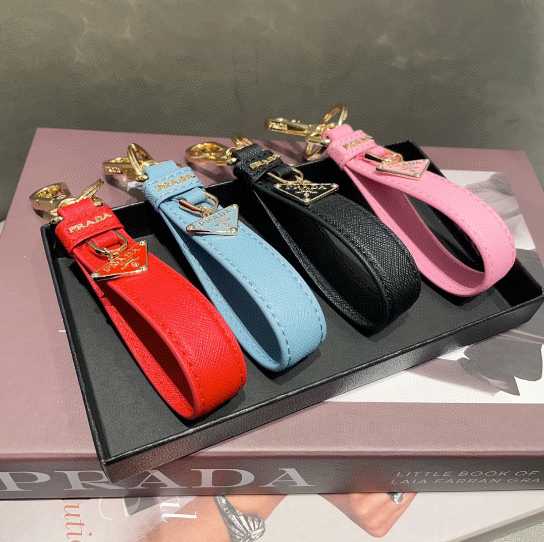 [TOP] PRADA Keychain - 3 Color