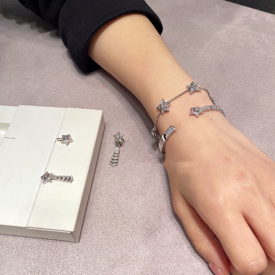 [TOP]Chanel Star Bracelets