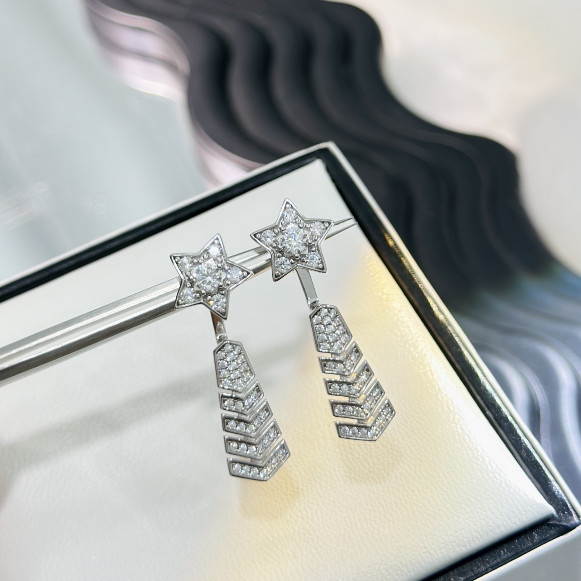 [TOP] CHANEL Comet Pendant Earrings