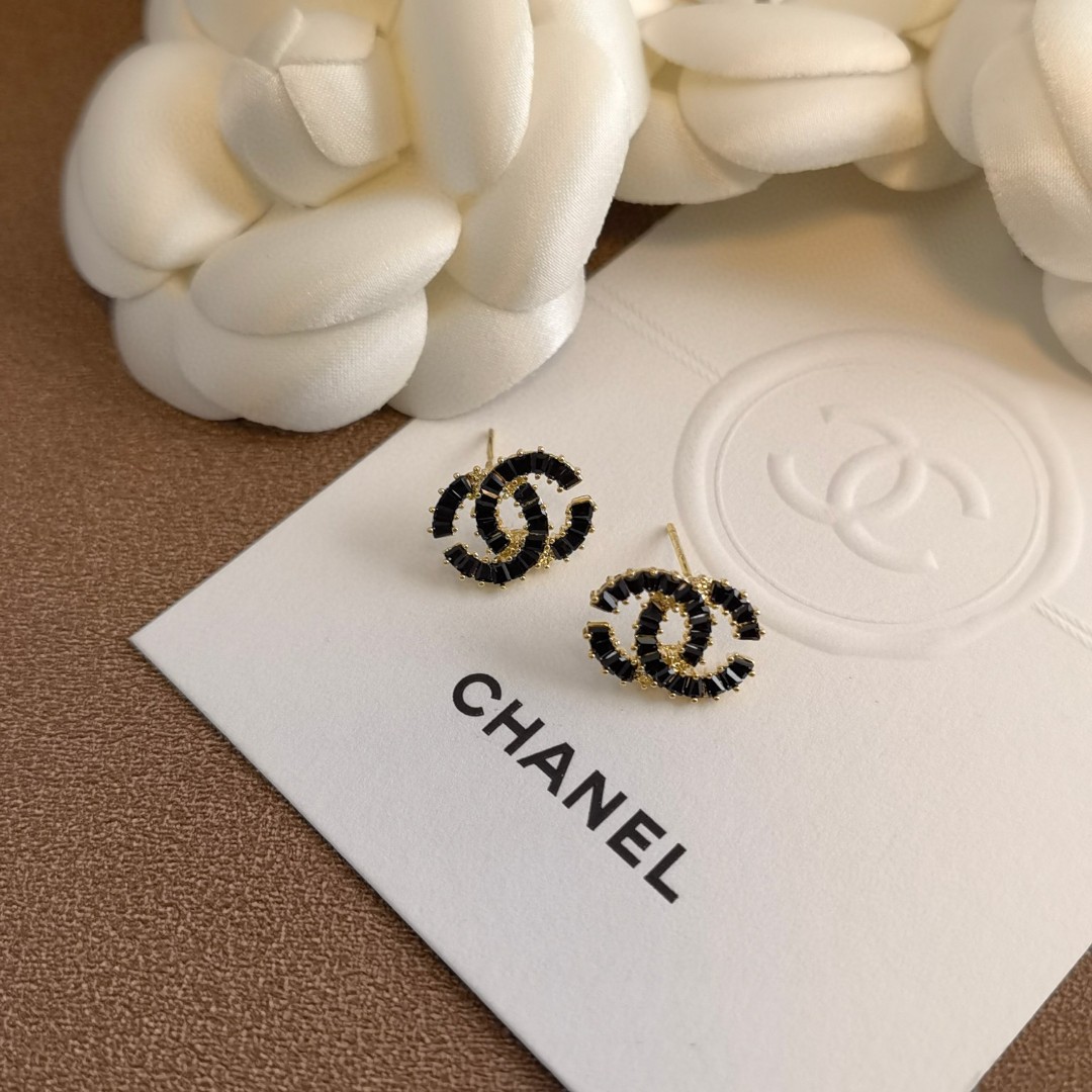 [TOP] CHANEL Square Black Diamond CC Earrings