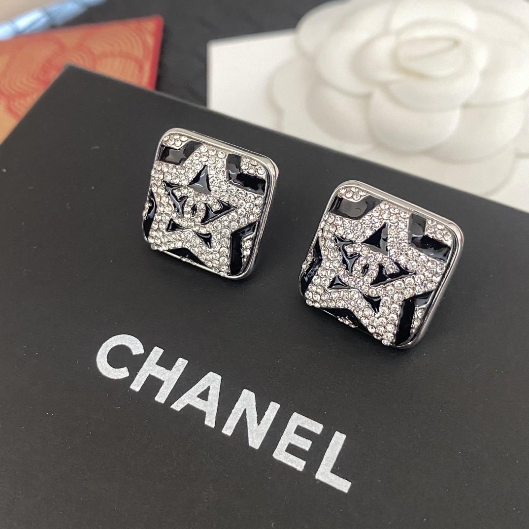 [TOP] CHANEL Square Five-Pointed Star Earrings
