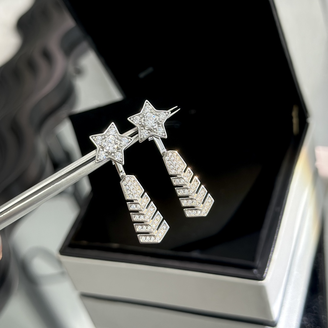 [TOP] CHANEL Comet Pendant Earrings