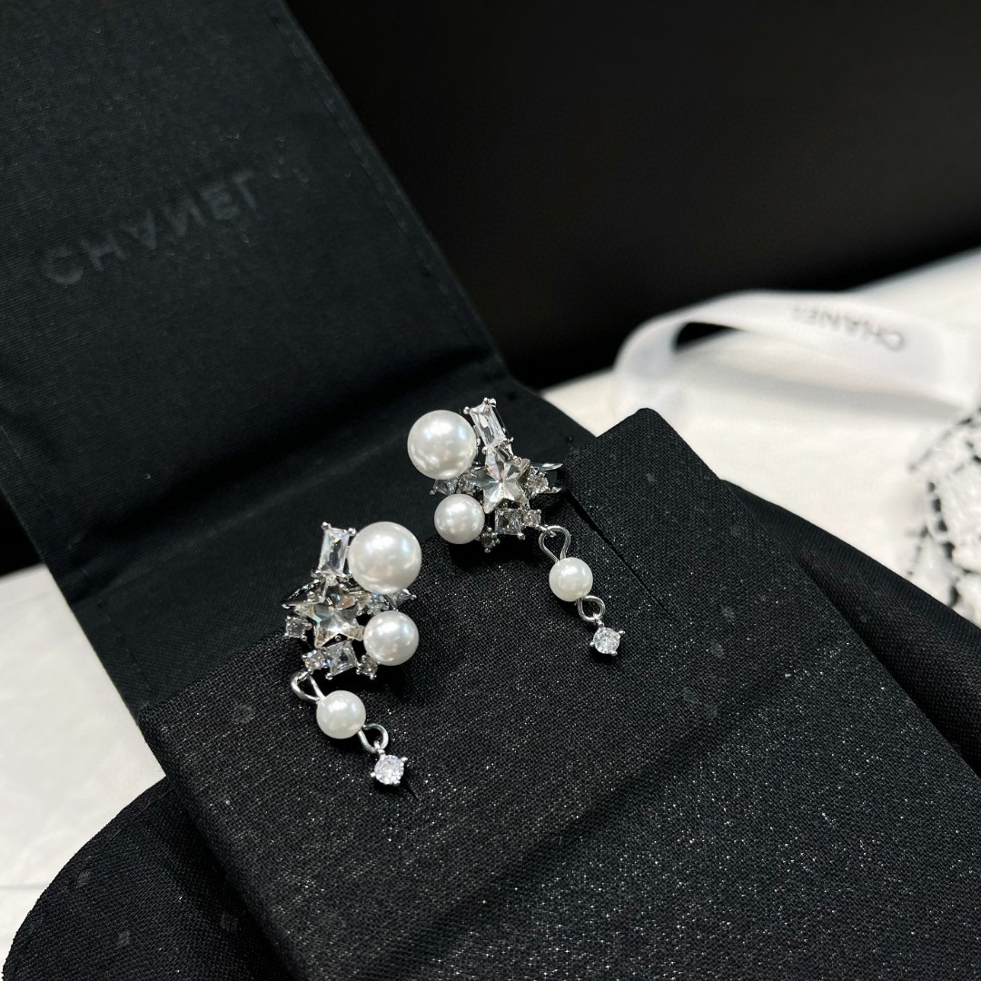 [TOP] CHANEL Pearl Earrings