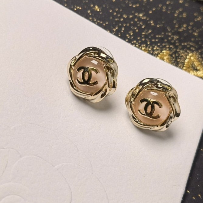 [TOP] CHANEL Rose Quartz Alphabet Round Earrings