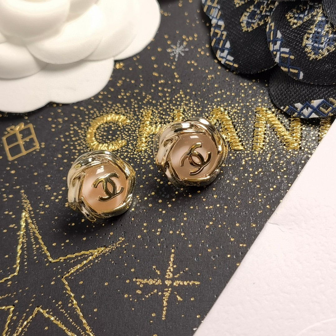 [TOP] CHANEL Rose Quartz Alphabet Round Earrings
