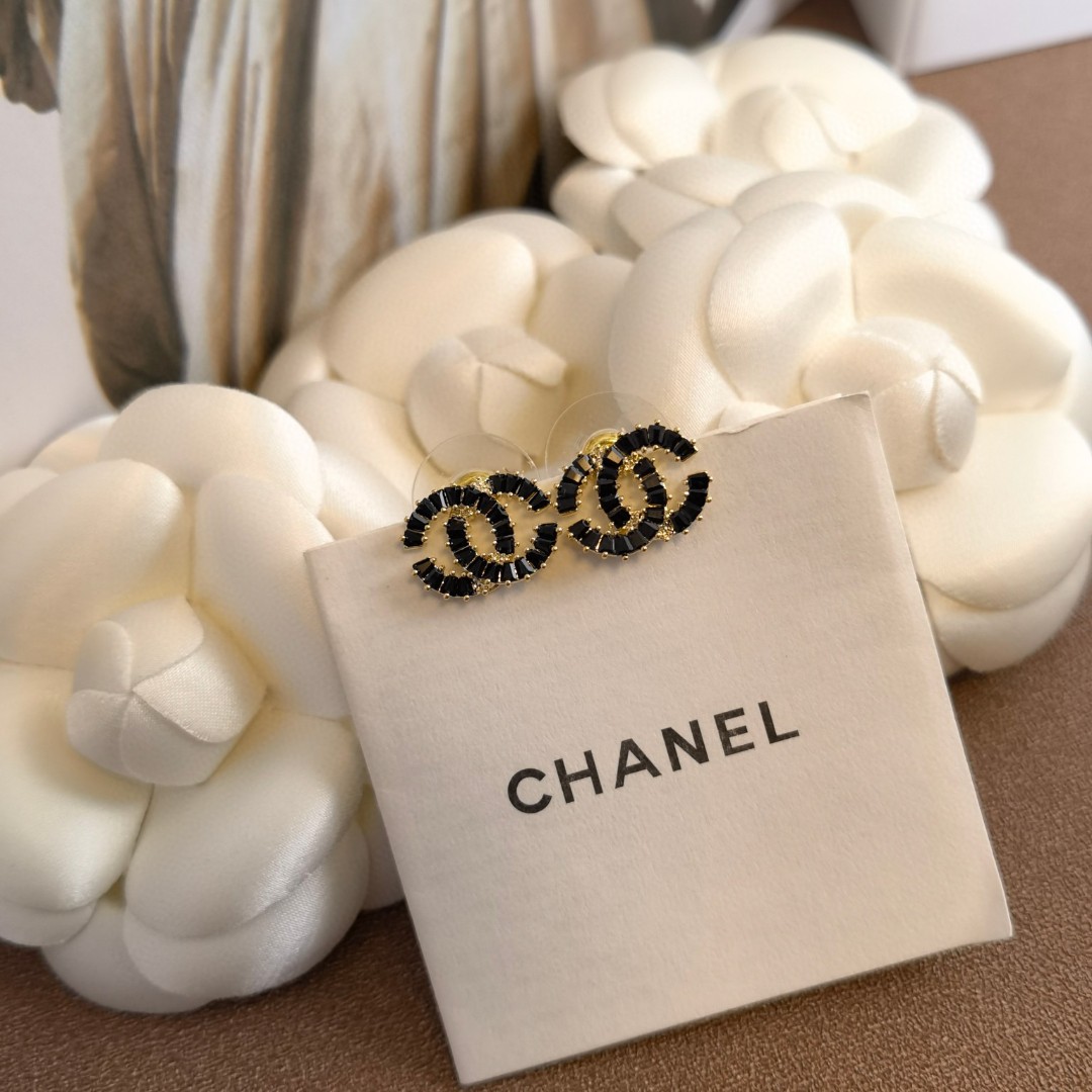 [TOP] CHANEL Square Black Diamond CC Earrings