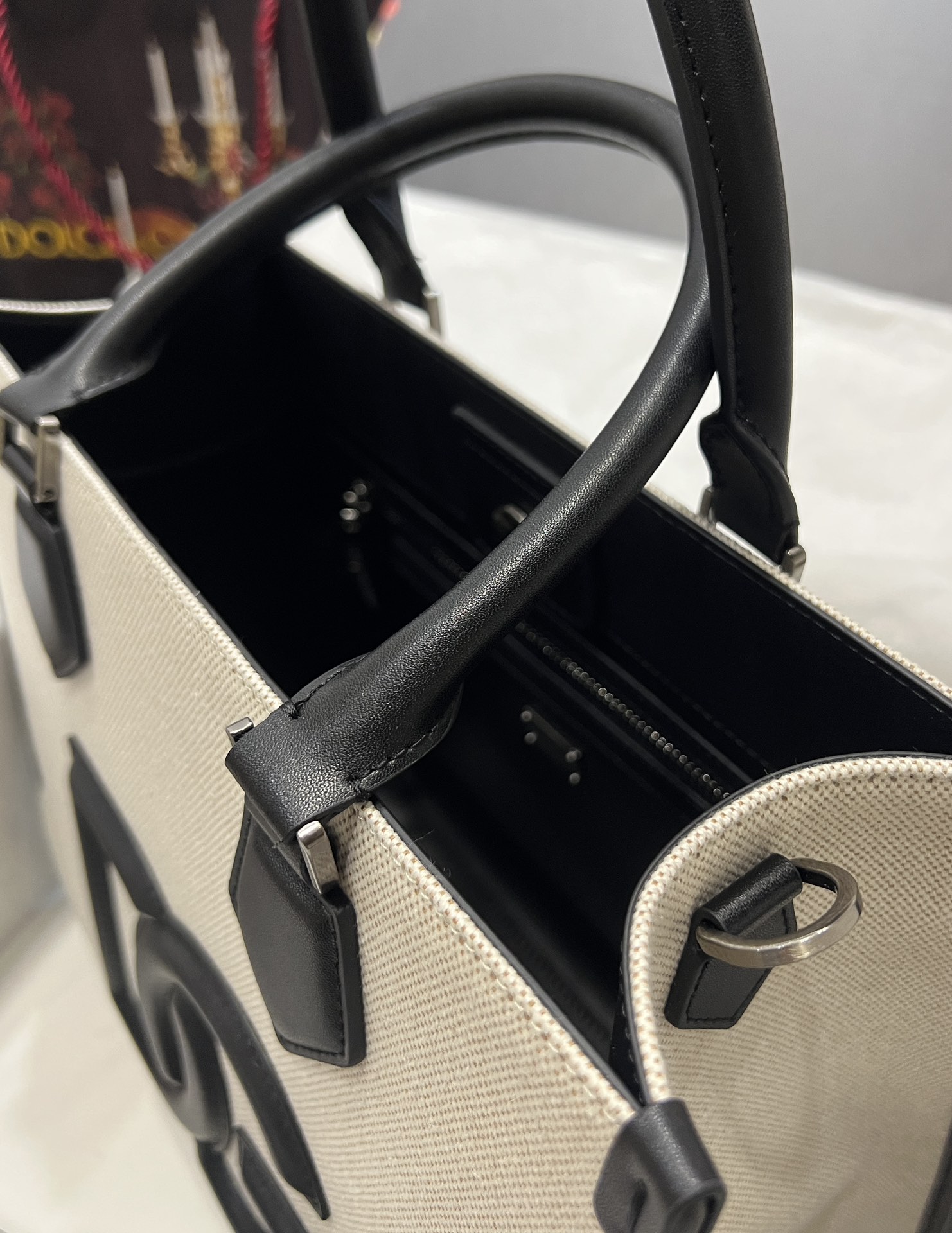 [TOP] Dolce & Gabbana D&G Handheld Tote Bag 31x27x16cm