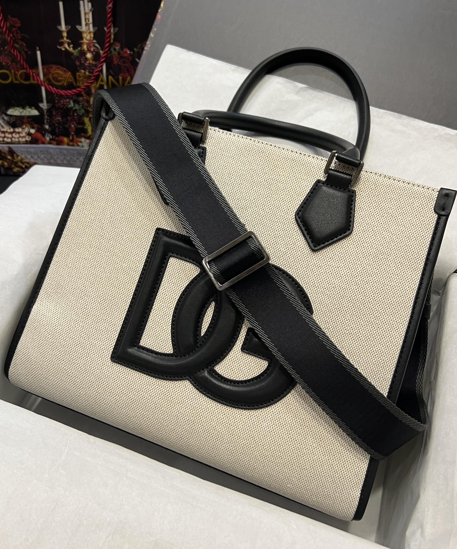 [TOP] Dolce & Gabbana D&G Handheld Tote Bag 31x27x16cm