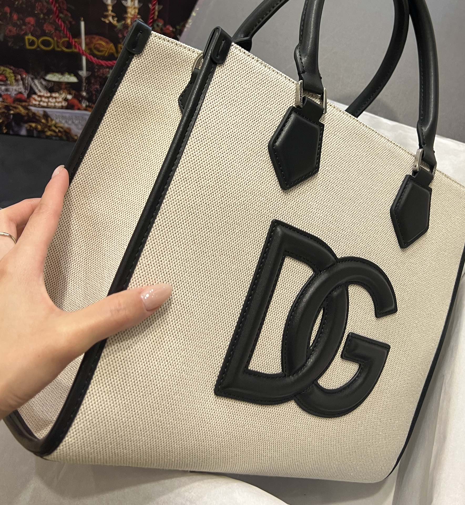 [TOP] Dolce & Gabbana D&G Handheld Tote Bag 31x27x16cm