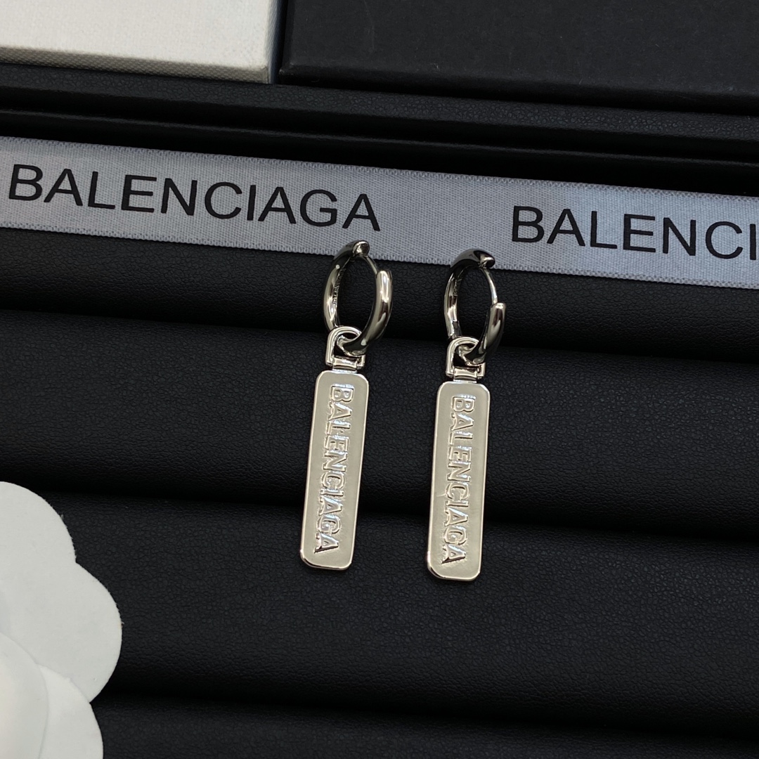[TOP] BALENCIAGA BB Earrings-2 Colors