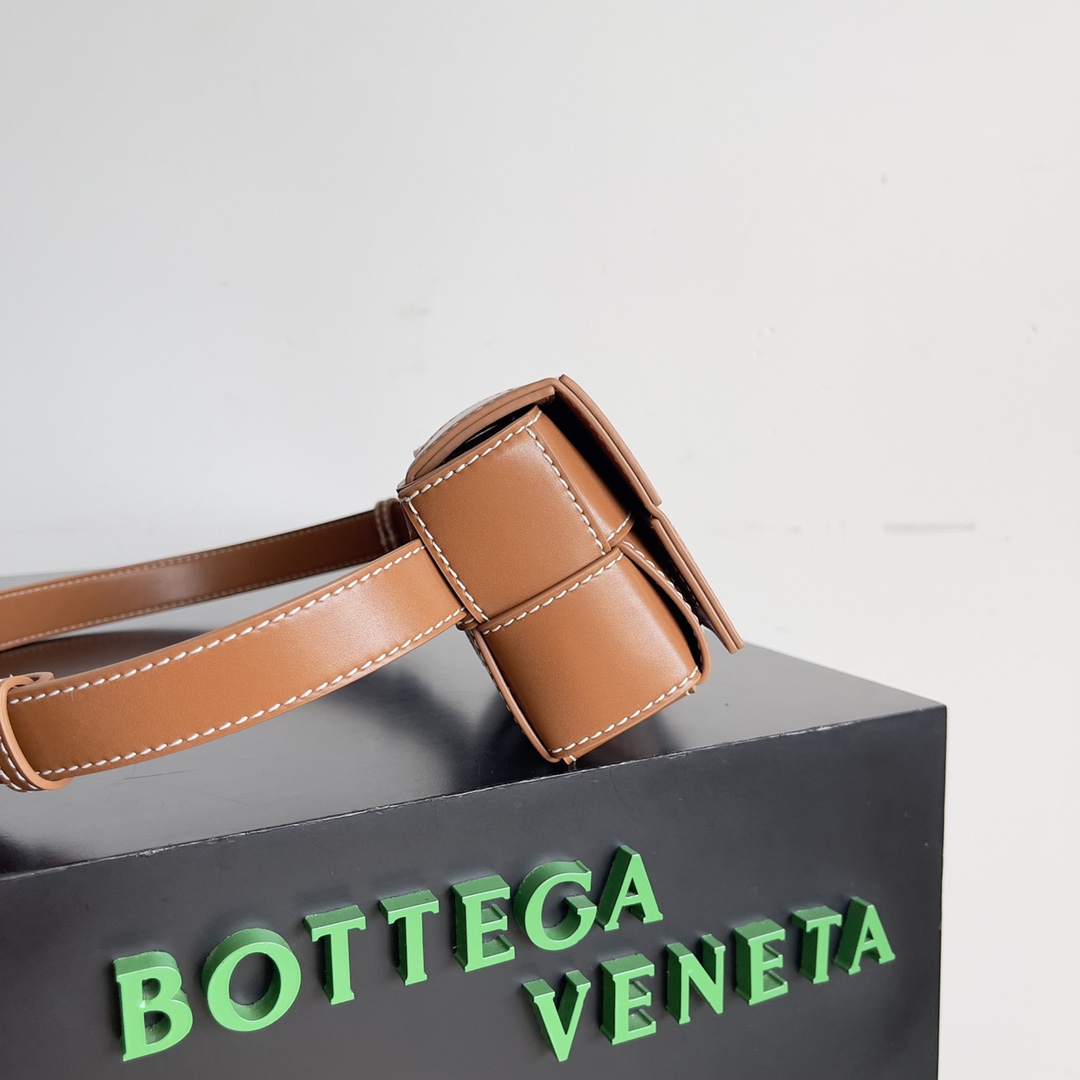 [TOP] Bottega Veneta BV Cassette Bags- Brown