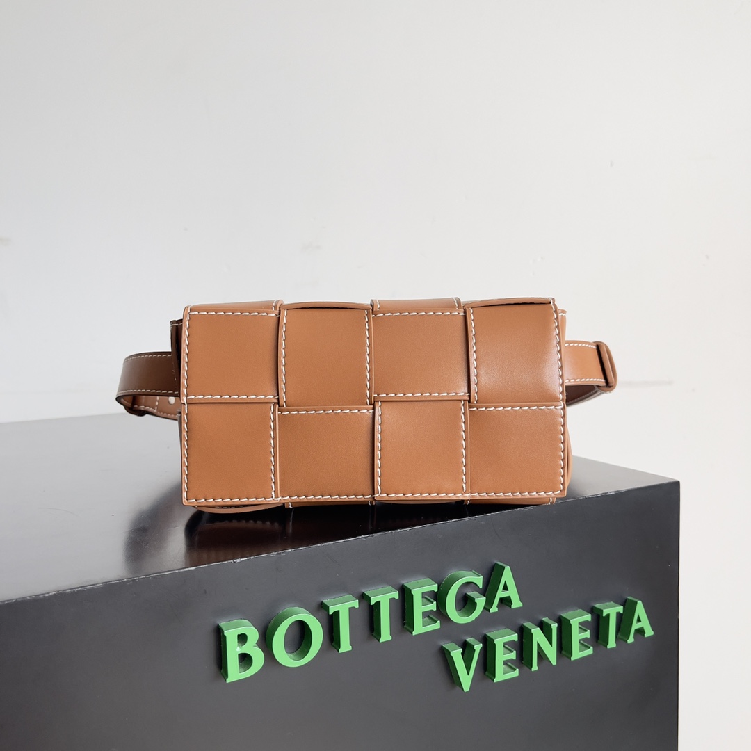 [TOP] Bottega Veneta BV Cassette Bags- Brown