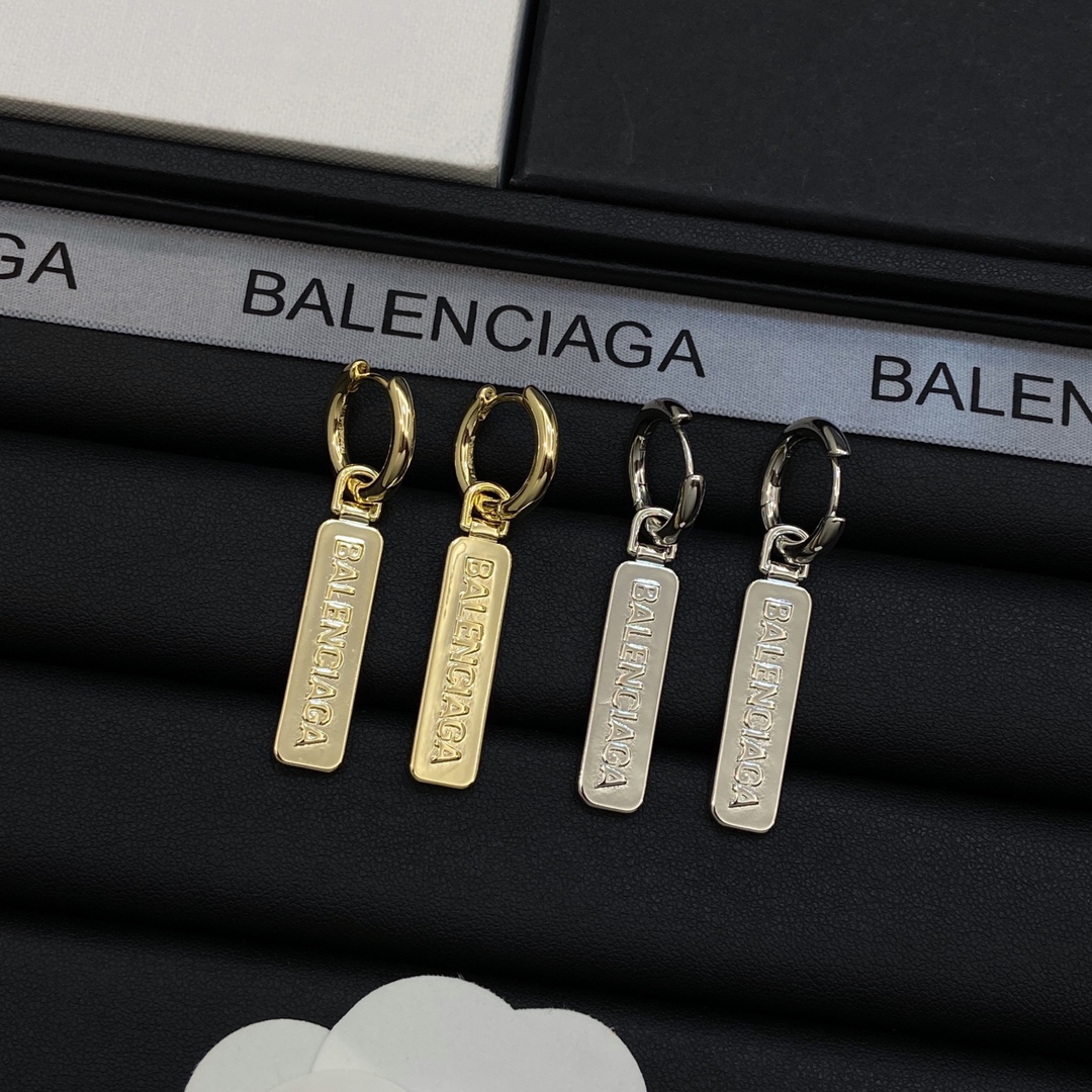 [TOP] BALENCIAGA BB Earrings-2 Colors
