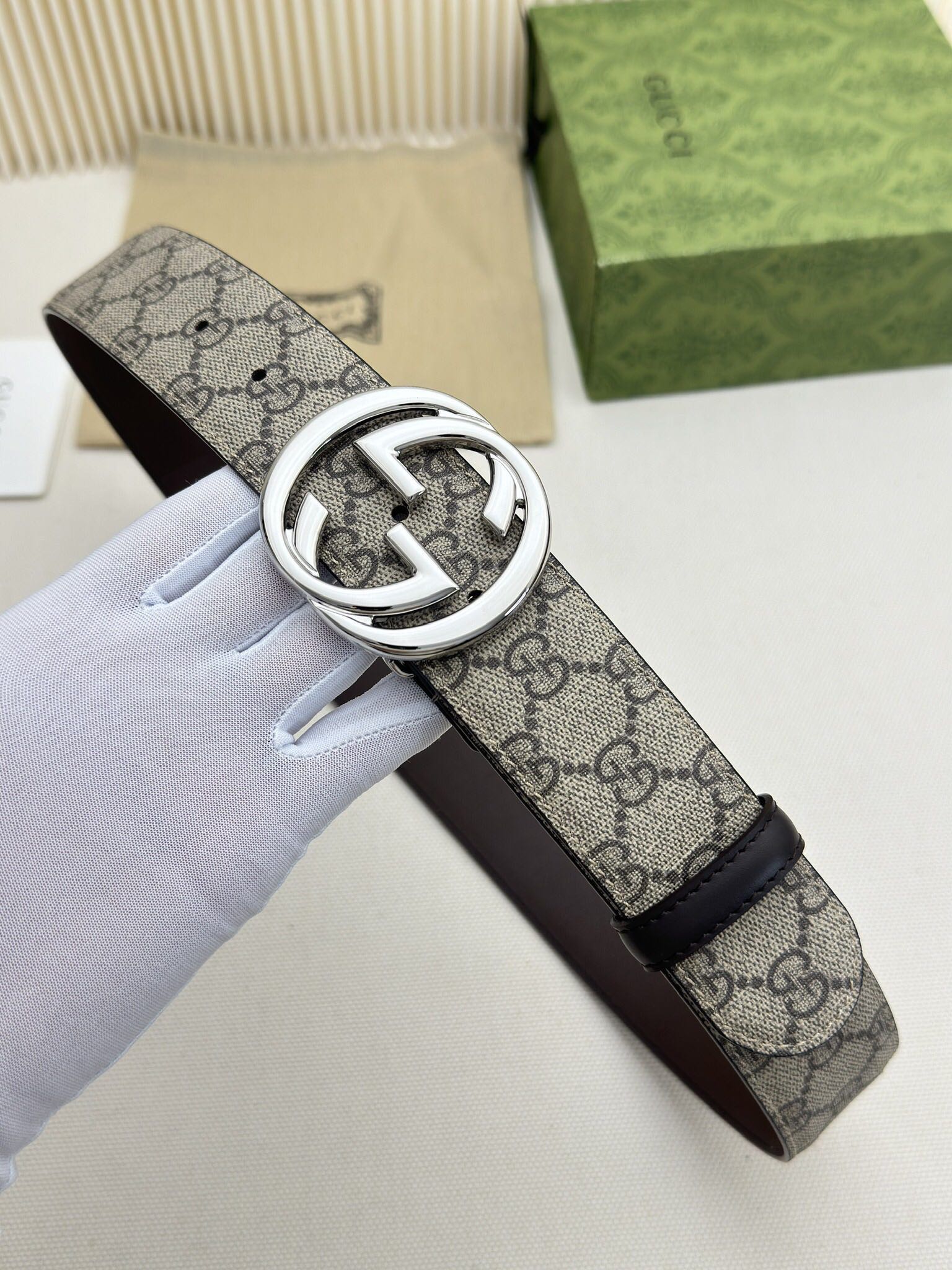 [TOP] GUCCI Cowhide Belt - Two Styles