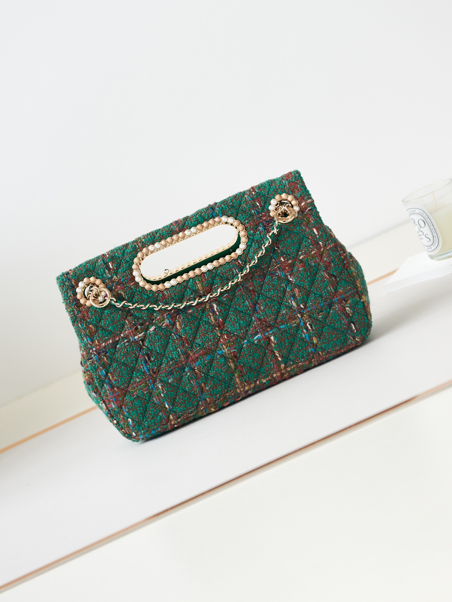 [TOP] CHANEL Pearl Chain Bag 19x29x9cm - Green