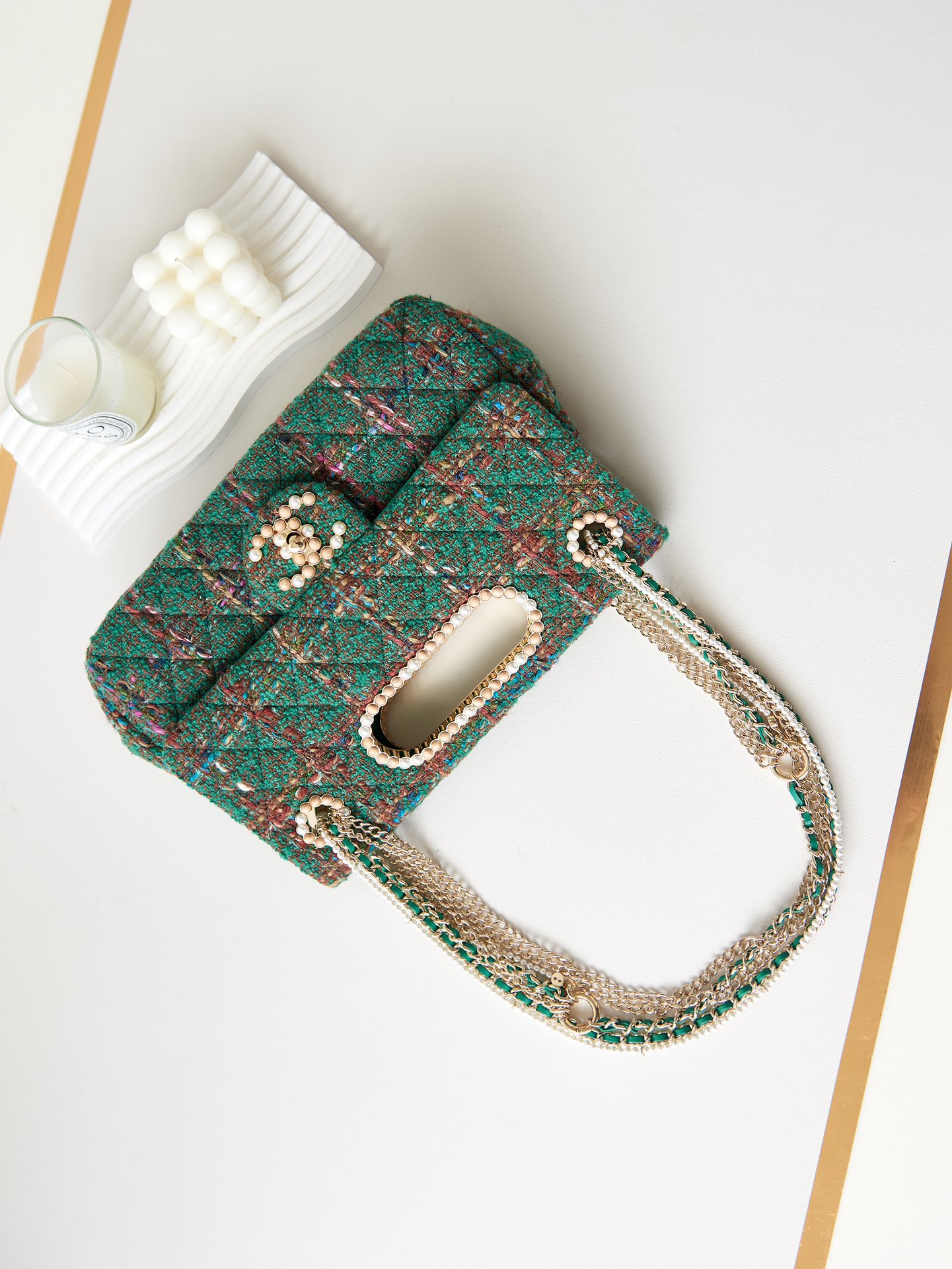 [TOP] CHANEL Pearl Chain Bag 19x29x9cm - Green