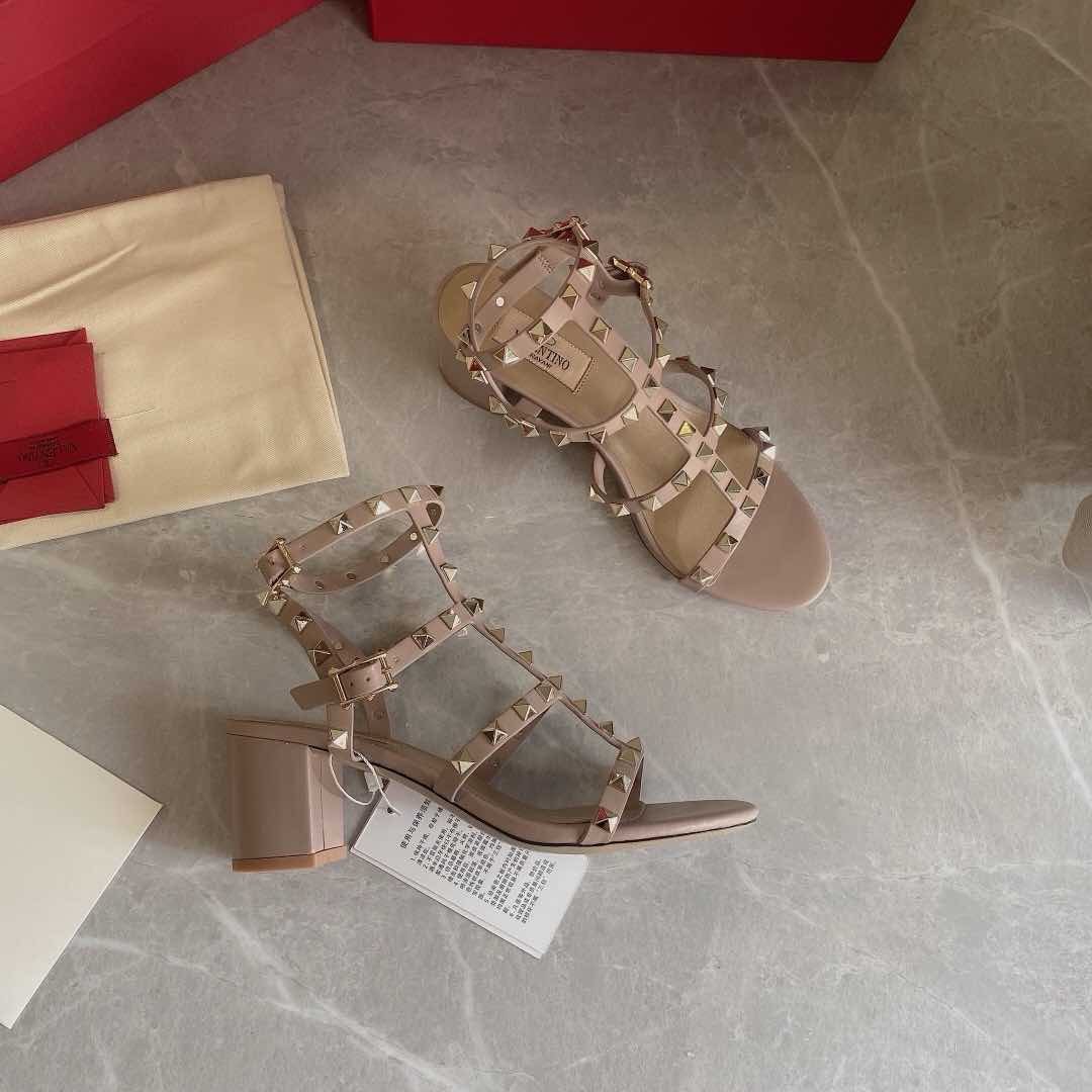 [TOP] VALENTINO Rockstud Calfskin Ankle Strap High Heels - Nude Pink -6cm