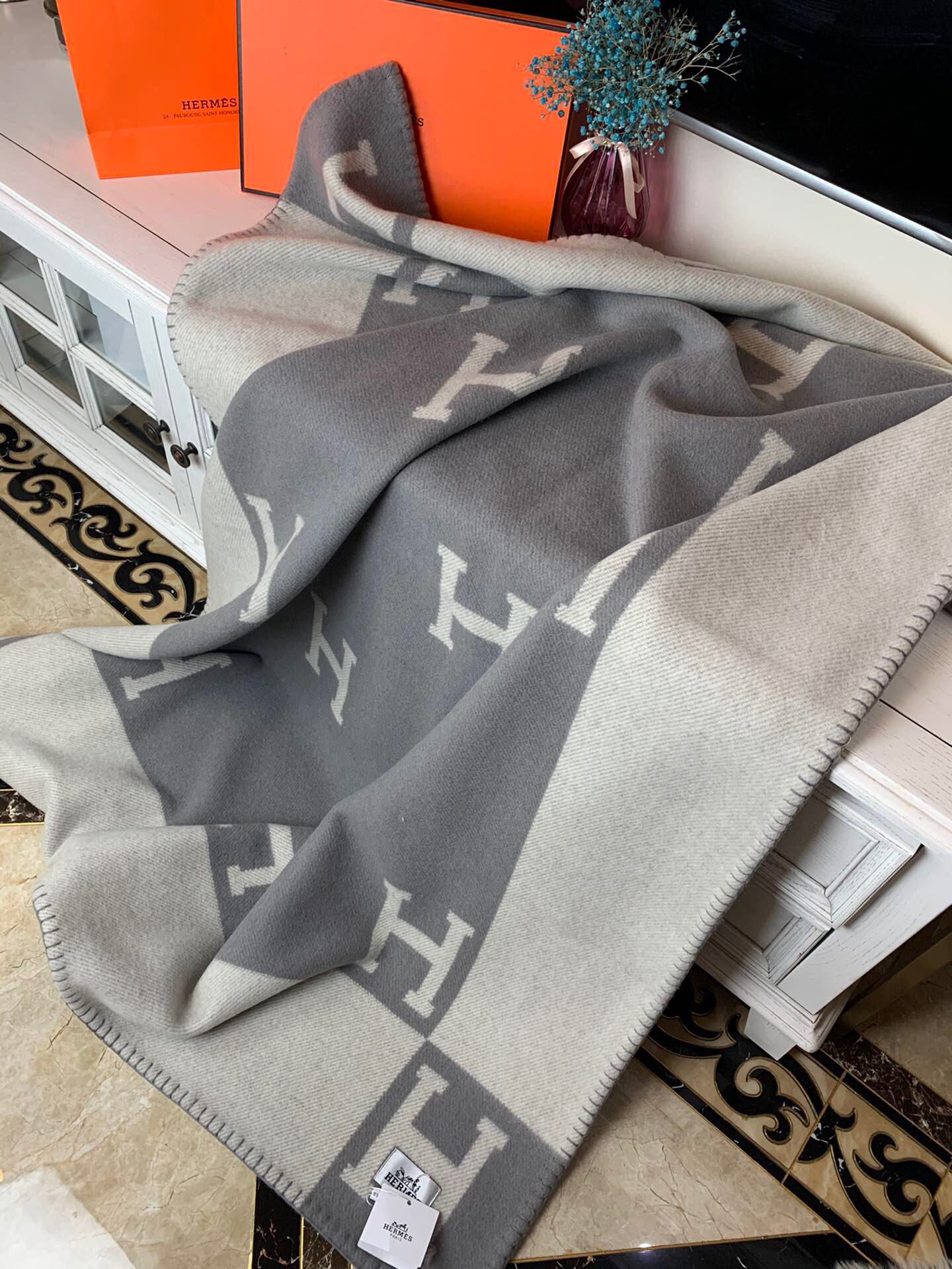 [TOP] HERMES Woolen Blanket 1400g