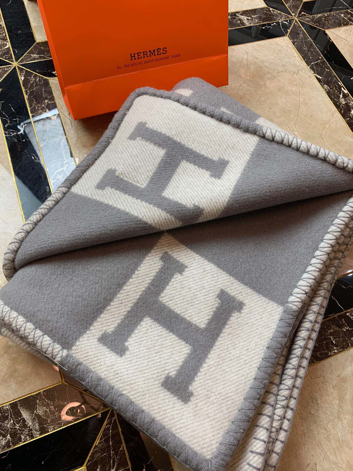 [TOP] HERMES Woolen Blanket 1400g