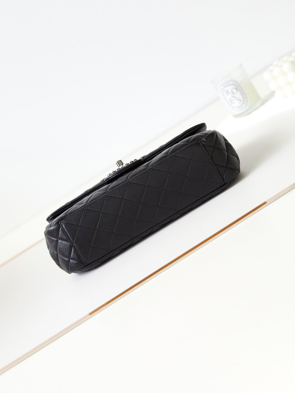 [TOP] CHANEL Pearl Chain Bag 19x29x9cm - Black