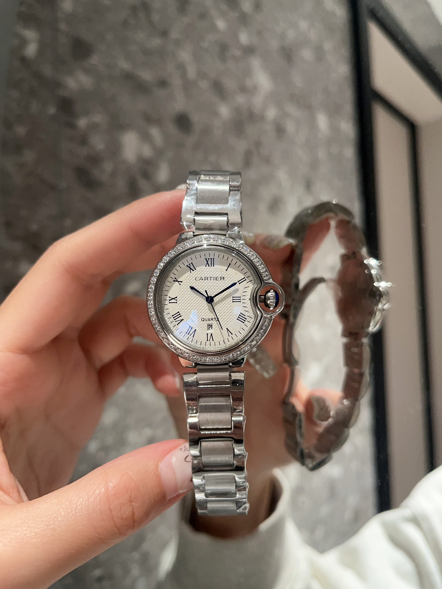 [TOP] Cartier Ballon Bleu de Watch 33mm - 2 Color