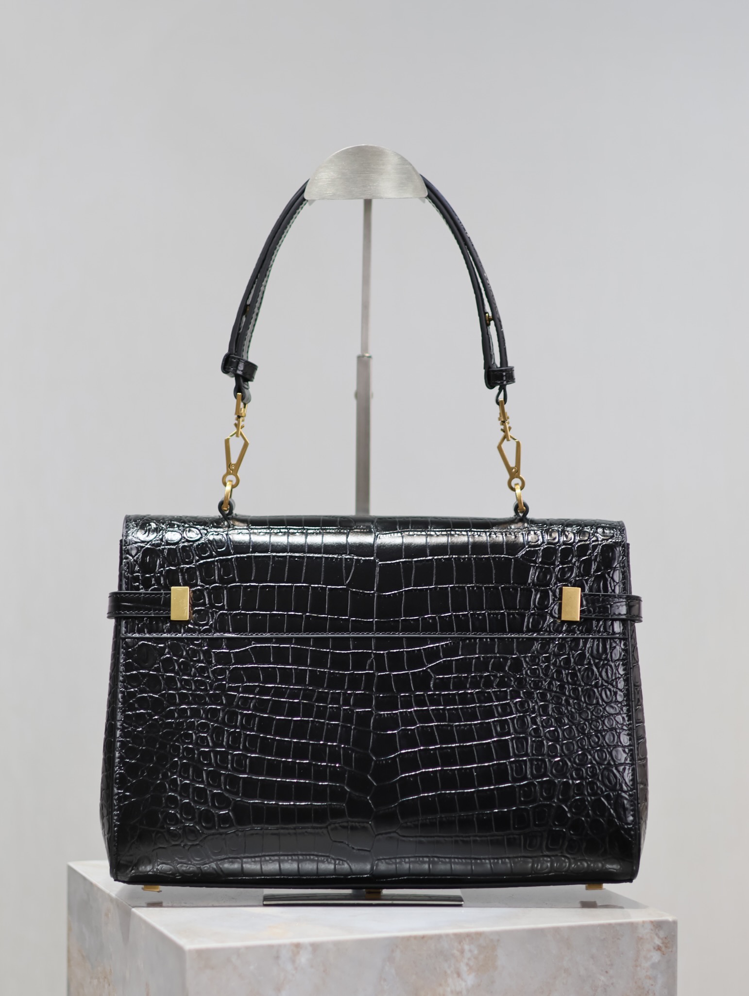 [TOP] Yves Saint Laurent YSL Manhattan Bag 32x23x10.5cm - Black&GHW