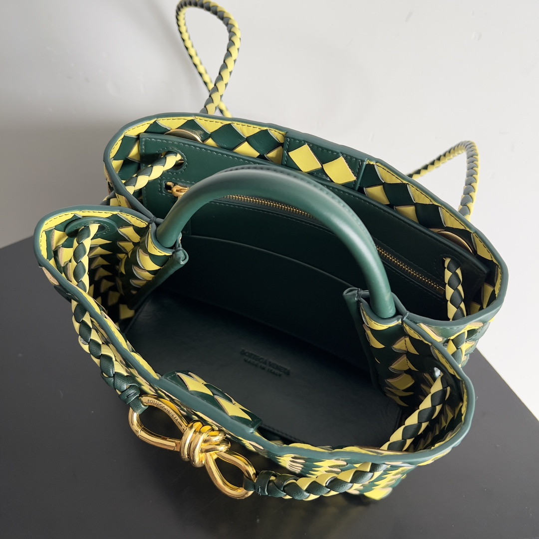 [TOP] Bottega Veneta BV Andiamo Bags Woven Handbags - 2 Colour